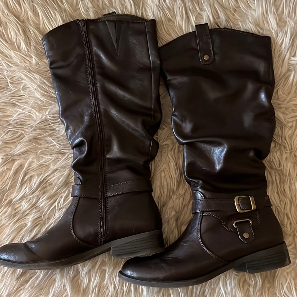 Brown boots
